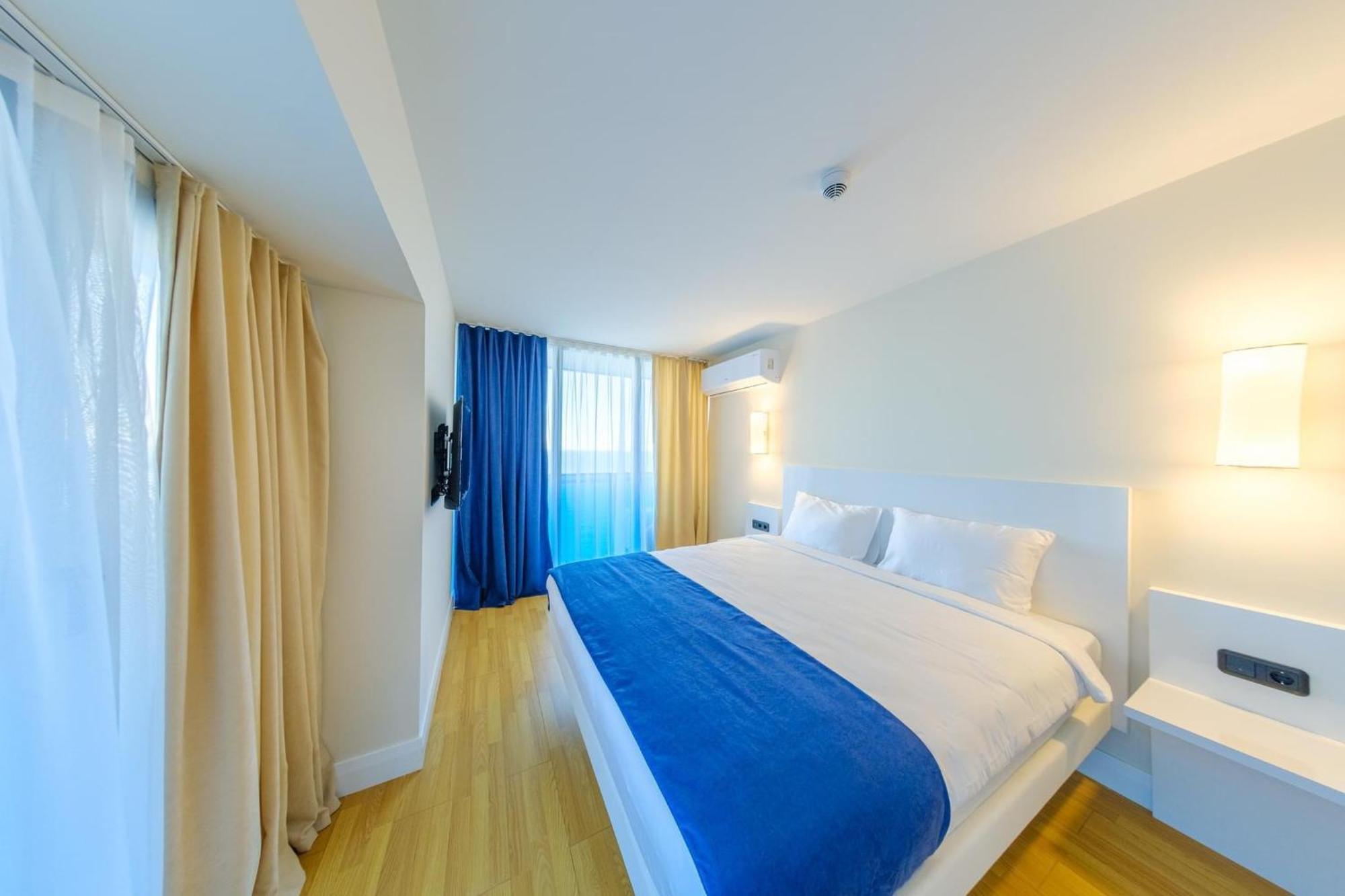 Panorama Sea View Central City Batumi & Aparthotel Exterior foto